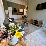 Le Donjon De Lily - Cœur De La Cité Médiévale Appartamento