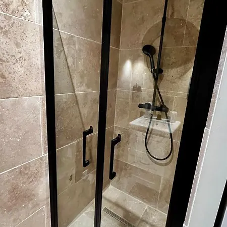 Le Donjon De Lily - Coeur De La Cite Medievale דירה